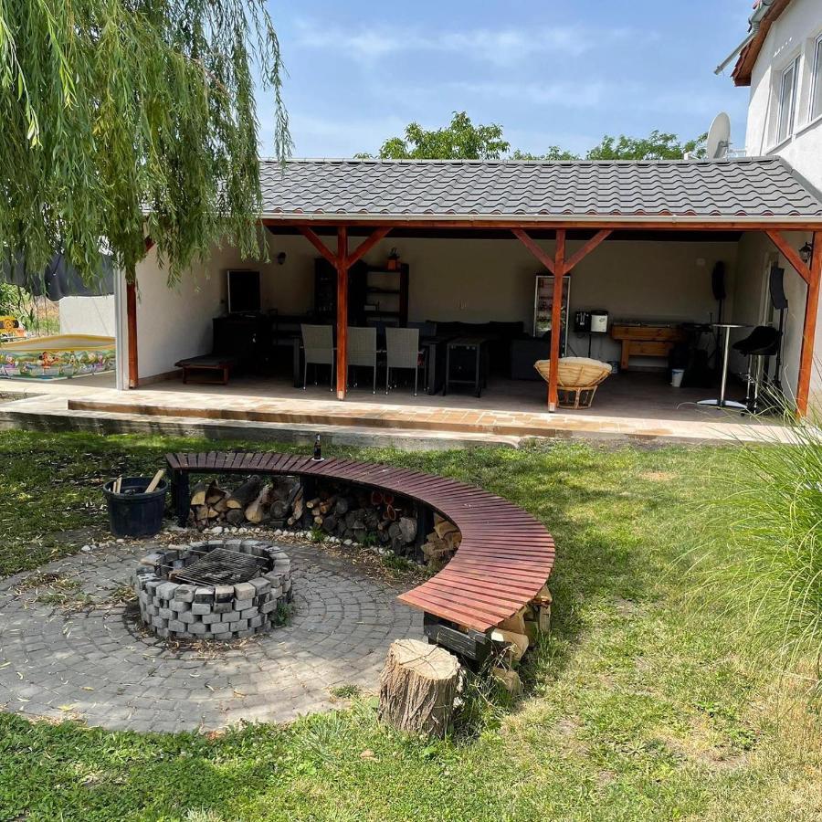 Battonya Houseアパートメント エクステリア 写真